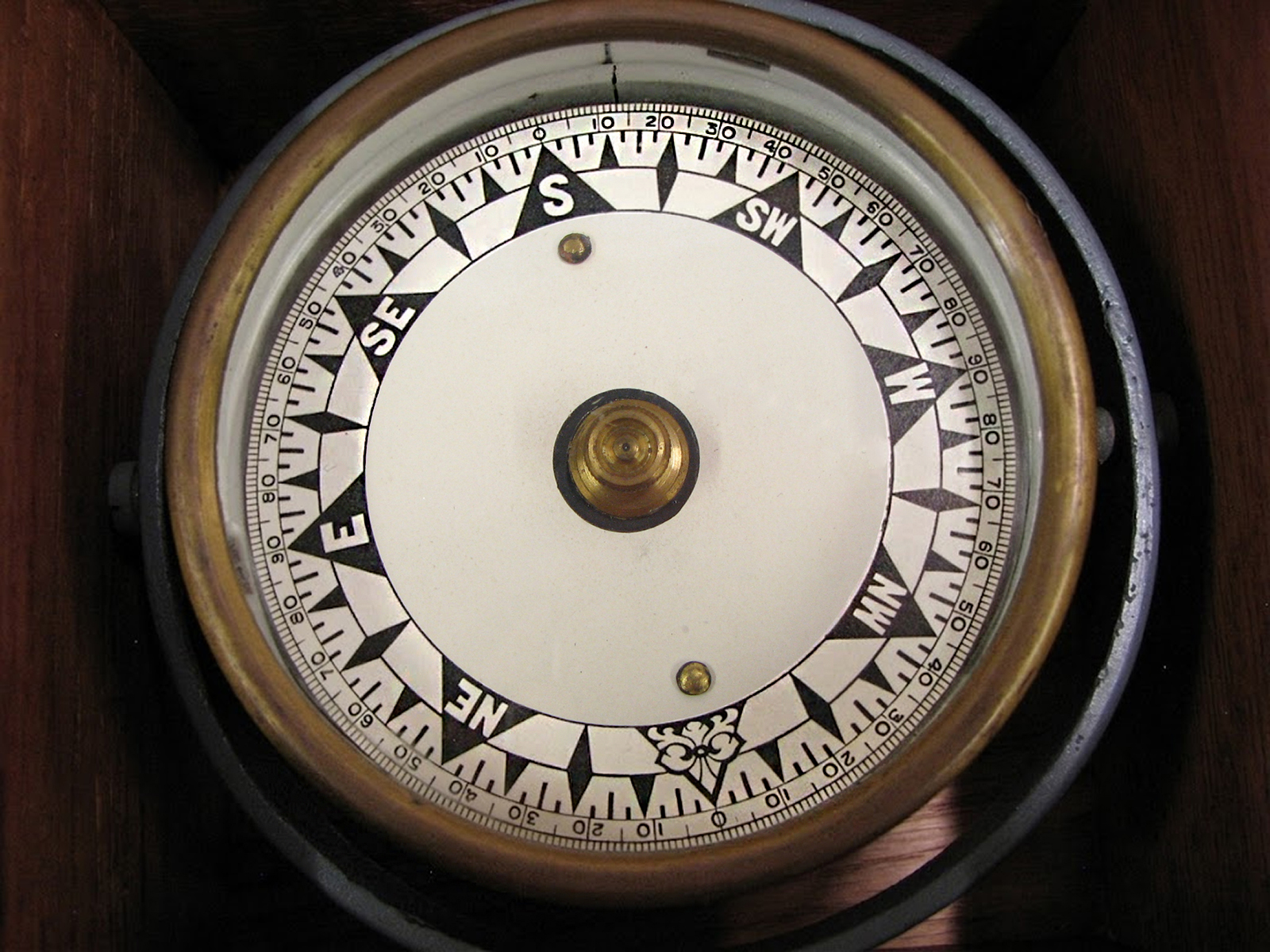 Unbranded Sestrel style gimbal mounted ships compass by Henry Browne & Son